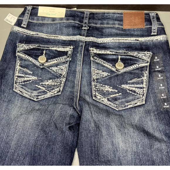 Maurices Womens Slim Boot Cut Mid Rise Embroidered Jeans Size 2 Short NEW W/Tag - Picture 7 of 12